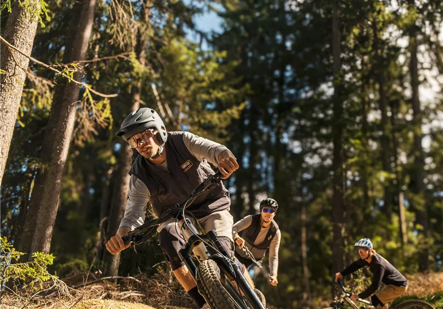 Jungs am Kirchberg Trail - Flowing through the turns