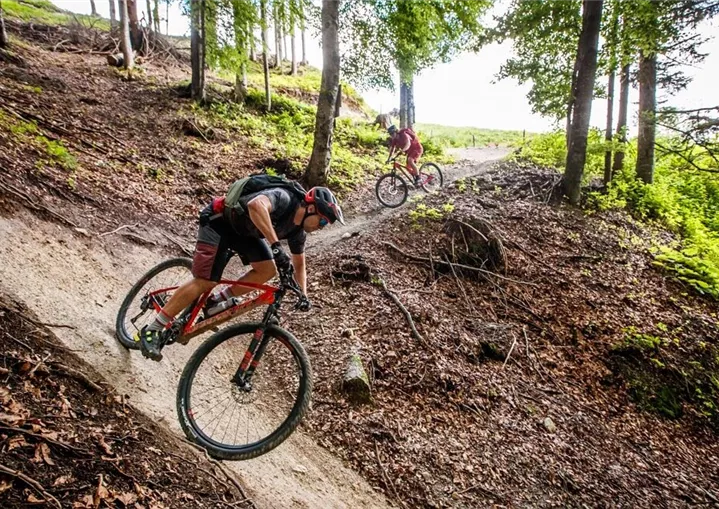 Mountainbiker auf dem Lisi Osl Trail